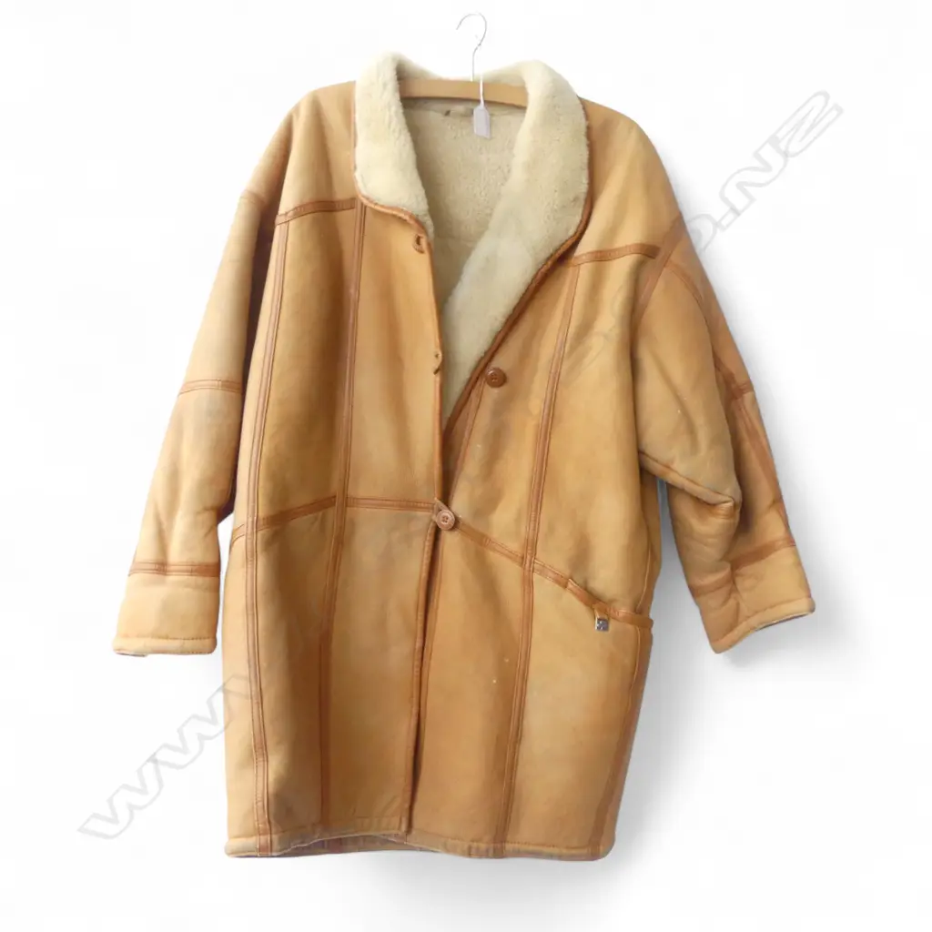 VINTAGE SHEEPSKIN JACKET Image 1++