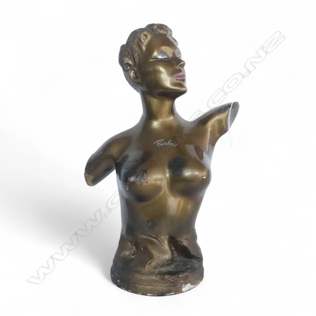 BERLIE MANNEQUIN, FAULTS H.730mm Image 1++