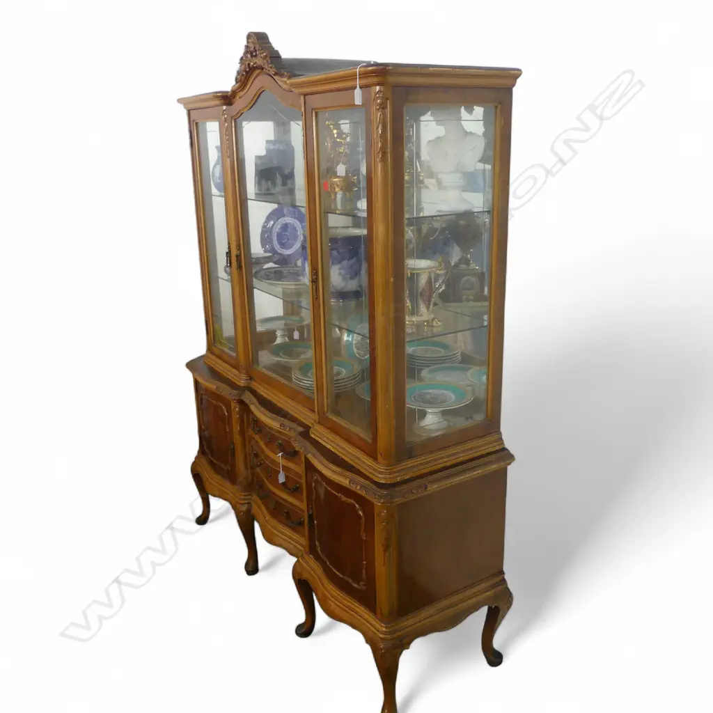 CONTINENTAL STYLE MIRRORED BACK WALNUT DISPLAY CABINET  1020 x 1450mm Image 1++