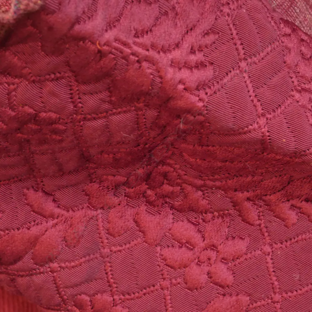 BOLT OF VINTAGE RED FABRIC Image 1++