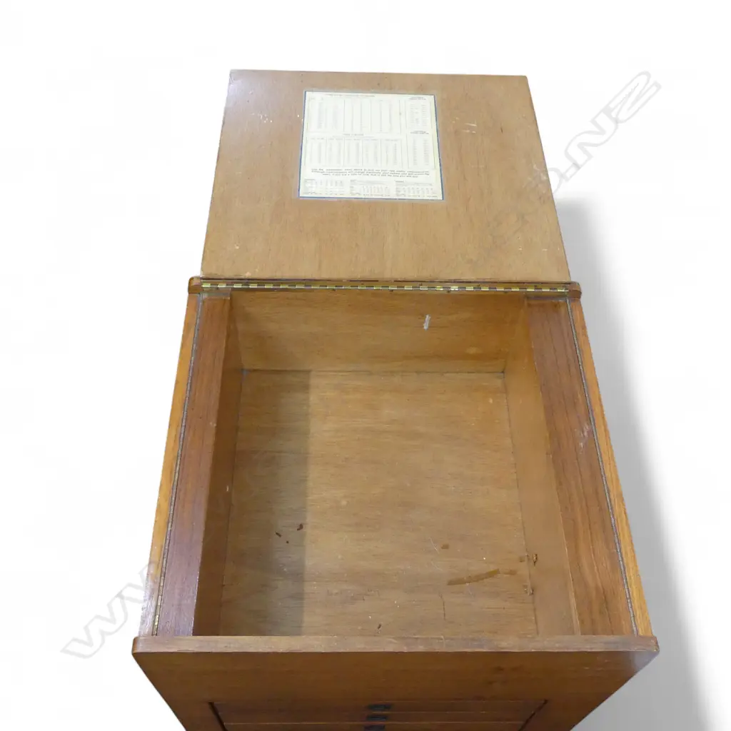 CUSTOM BUILT CEDAR SEWING MACHINE / DROP SIDE WORK UNIT 660x610x720mm Image 1++