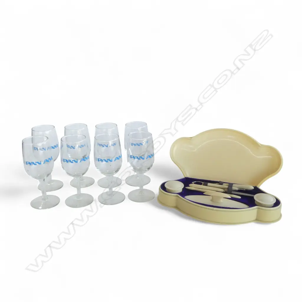 8 PAN AM WINE GLASSES H.150mm + DECO IVORINE MANICURE SET W.270mm Image 1++