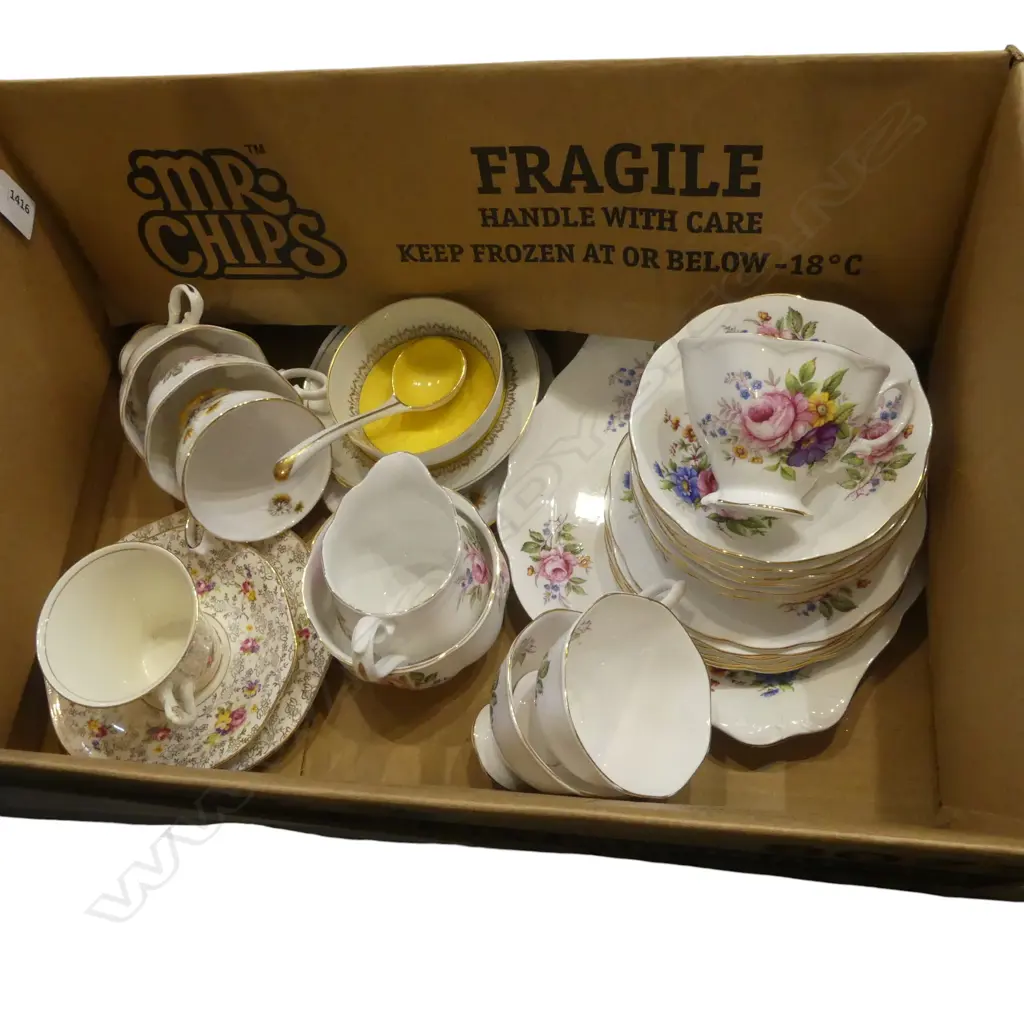 ROYAL ALBERT 6 PLC TEA SET 1 cup chipped + other china Image 1++