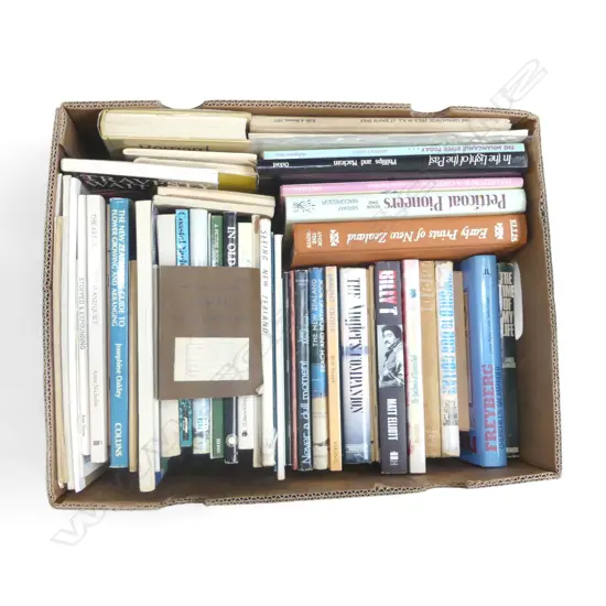 ASST. N.Z. REFERENCE BOOKS etc