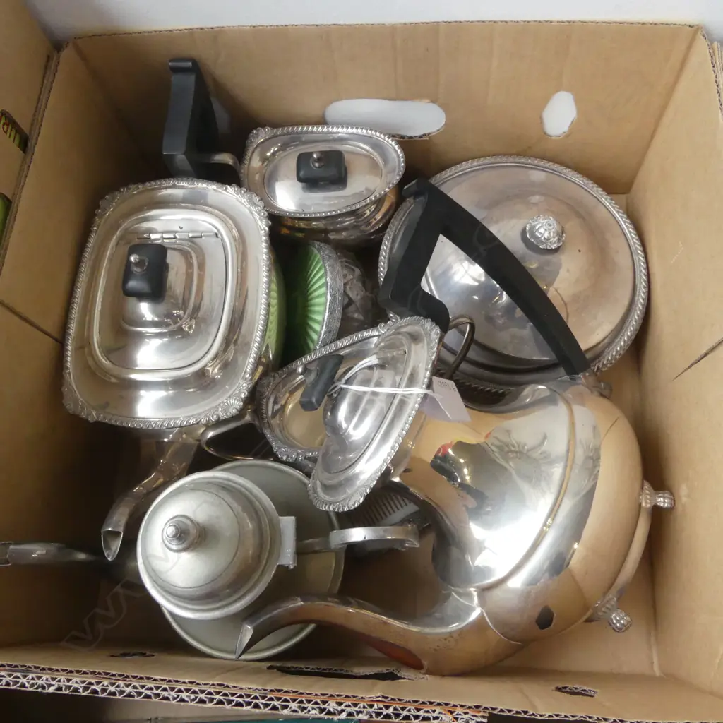 SILVER PLATE TEA & COFFEE SERVICE + OTHER EP Image 1++