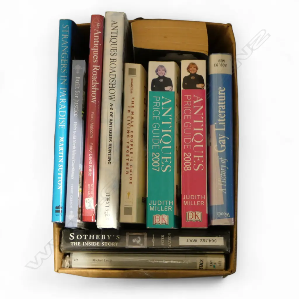 ASST BOOKS; ANTIQUES / GAY INTEREST Image 1++