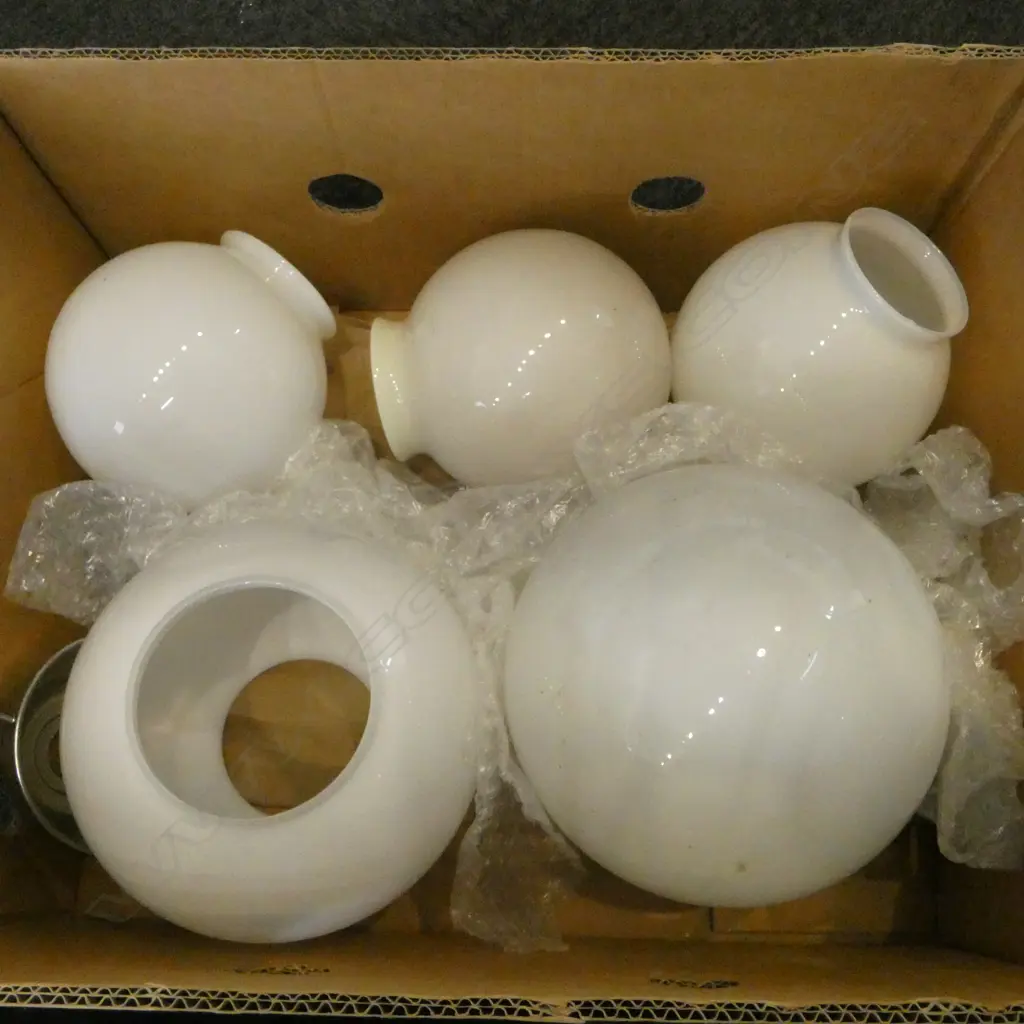 5 GLOBE GLASS SHADES  Image 1++