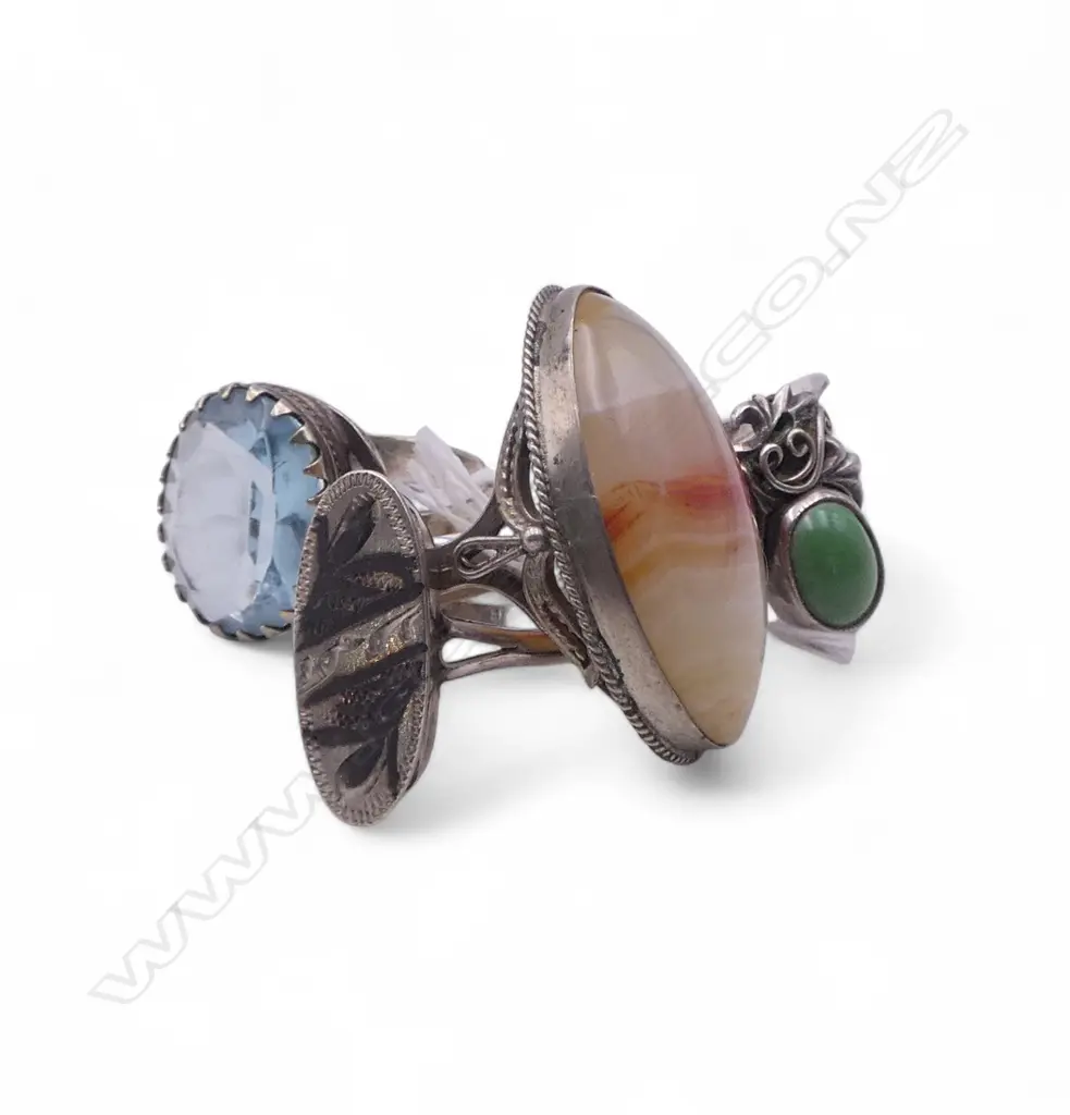 4 SILVER & GEM SET RINGS banded agate etc SIZE O/ Q/ N & P Image 1++