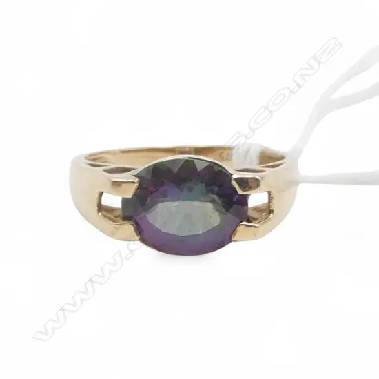 9ct GOLD RING facetted mystic topaz 3.44gms SIZE P
