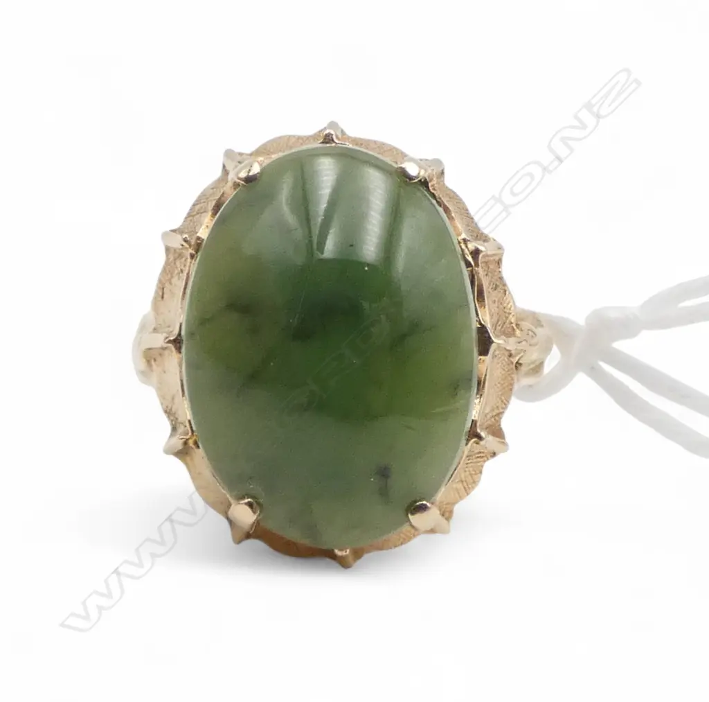 SIFFARI RETRO 9CT GOLD AND POUNAMU RING 5.20gms SIZE P Image 1++