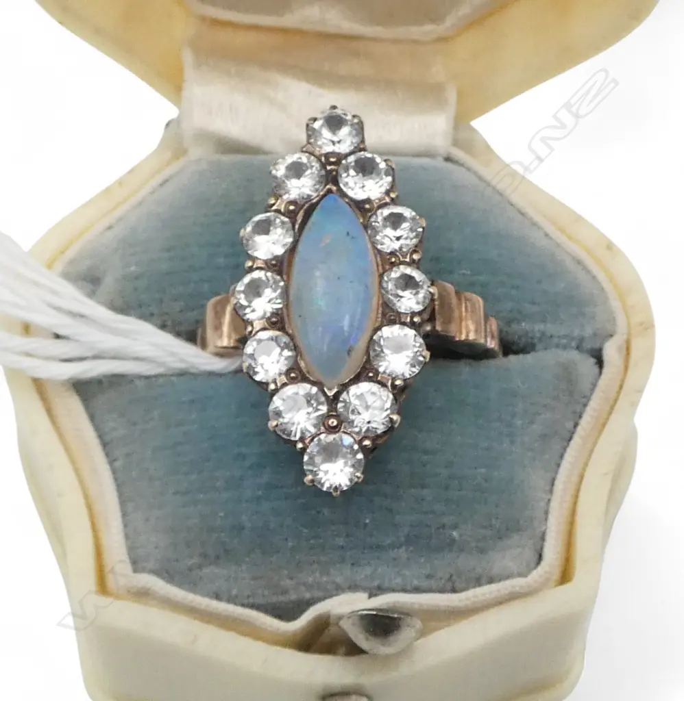 14CT GOLD OPAL AND WHITE STONE RING 3.05gms SIZE J Image 1++
