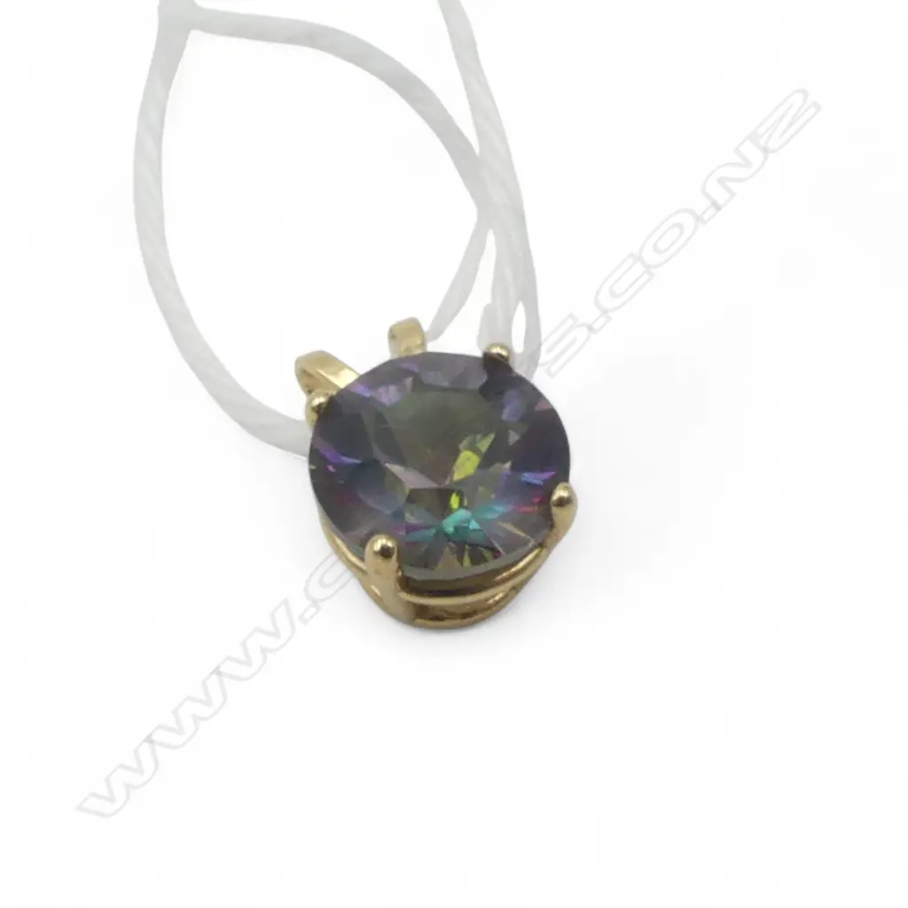 14CT GOLD & GEM SET PENDANT 0.7GMS Image 1++