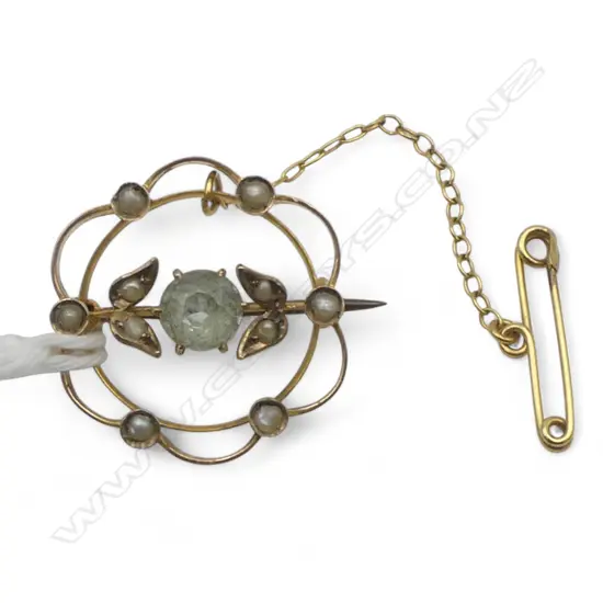 Edwardian 9ct GOLD ROUND SEED PEARL BROOCH 2.65gms