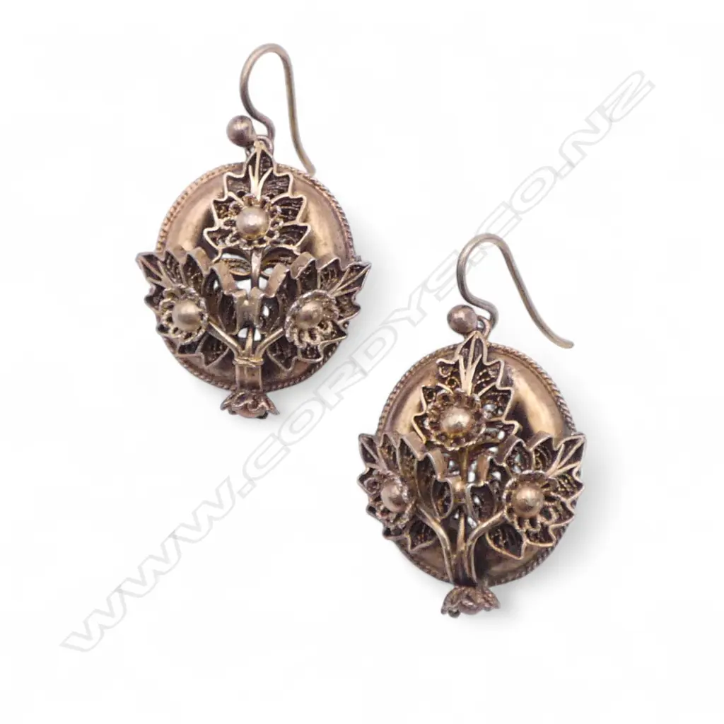 Pair of 9ct gold tree design drop earrings 5.3gms Image 1++