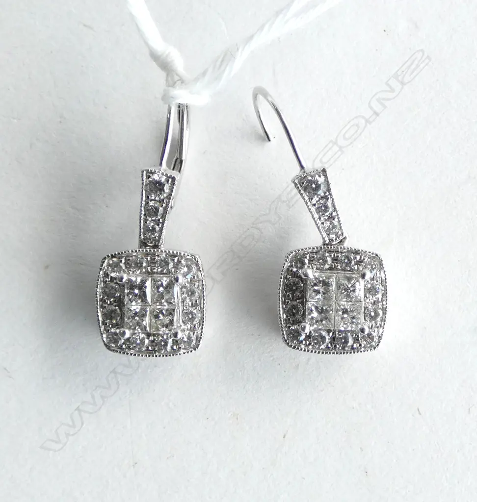 PR 14ct W/GOLD & DIAMOND EARRINGS 4.23gms one latch needs replacing Image 1++
