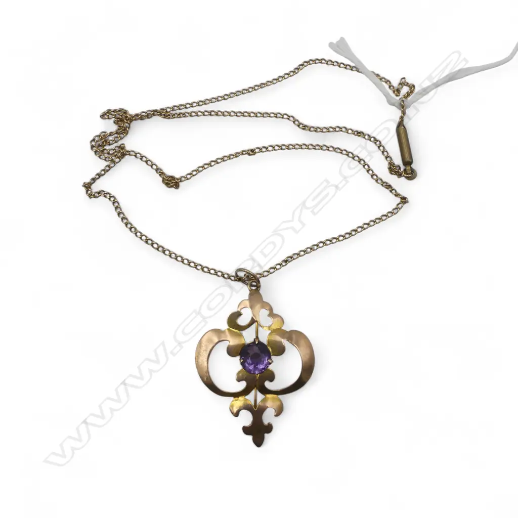 9CT GOLD AND AMETHYST PENDANT AND CHAIN 3.04gms Image 1++
