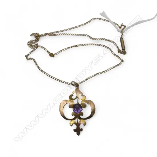 9CT GOLD AND AMETHYST PENDANT AND CHAIN 3.04gms