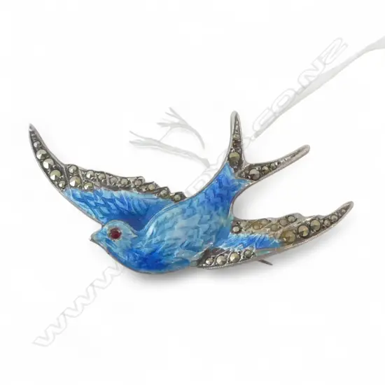 Early 20thC STG SILVER ENAMEL SWALLOW BIRD BROOCH enamelled & marcasite decoration