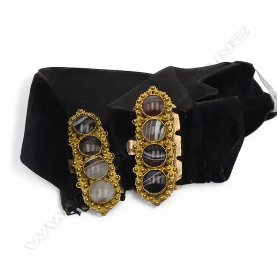 Pair of agate on black velvet bracelets 18cm & 16cm approx