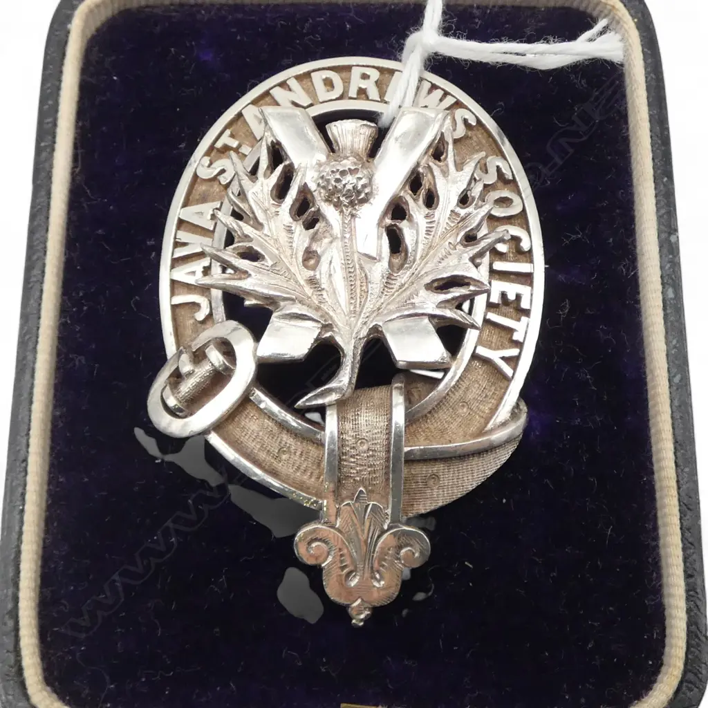 Boxed silver St. Andrews Society broooch Image 1++