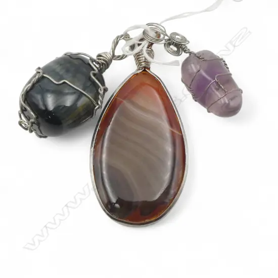3 STONE PENDANTS 