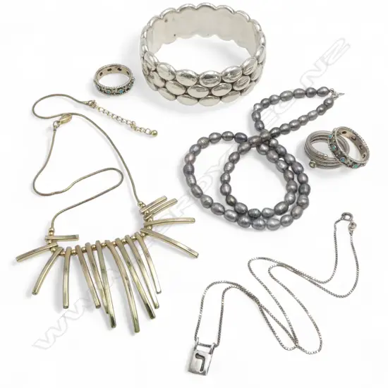 ASST. SILVER JEWELLERY & STRING GREY FRESHWATER PEARLS