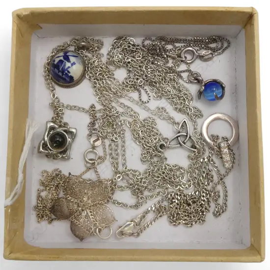   STG SIL CHAINS + PENDANTS’ 19.8gms