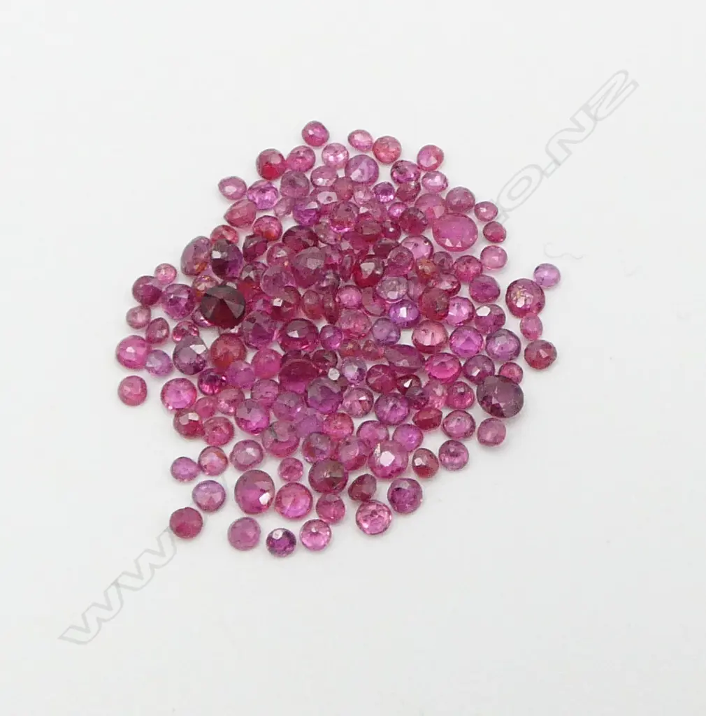 10ct MIXED LOT ROUND RUBIES Image 1++