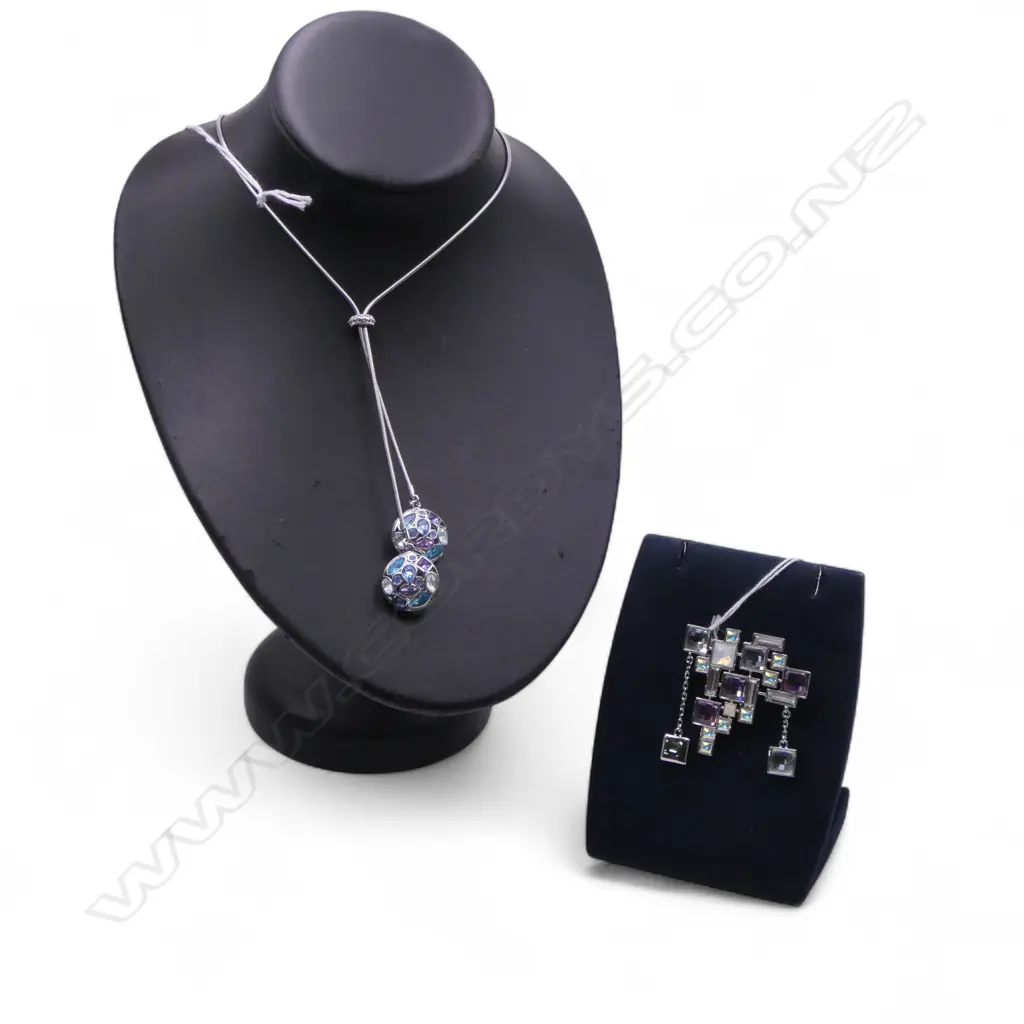 SWAROVSKI CRYSTAL BROOCH & NECKLACE, PASTEL COLOURS Image 1++