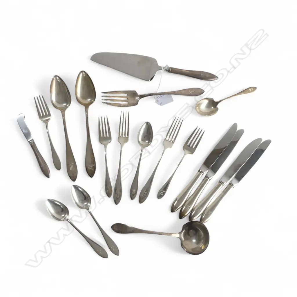19 PCES STG SILVER CUTLERY, 612gms Image 1++