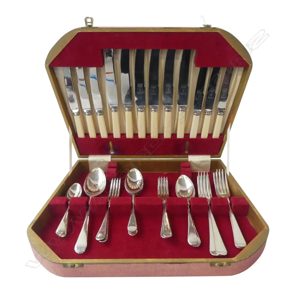 EP CUTLERY SET, CASED Image 1++