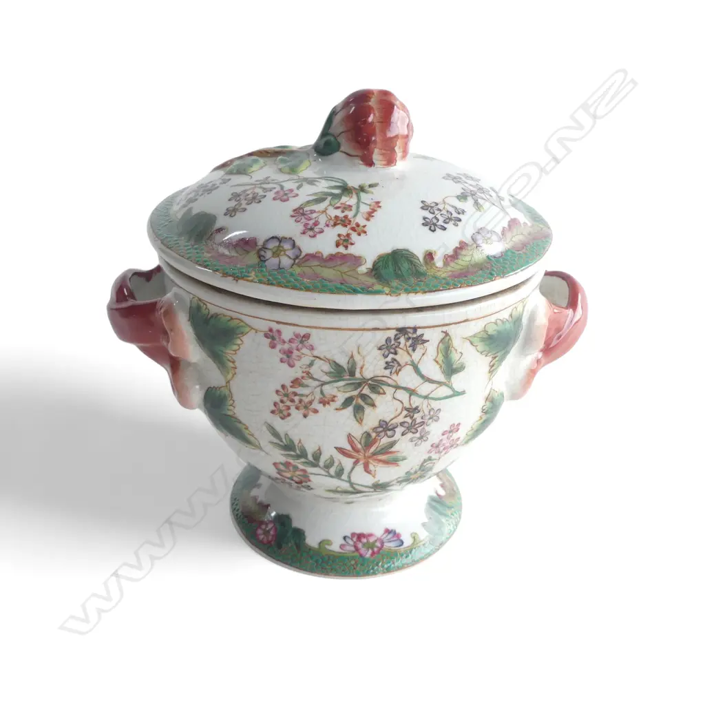 ANTIQUE STYLE LIDDED CONTAINER H.155mm Image 1++