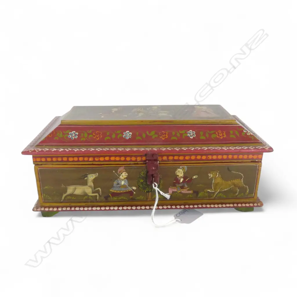 PAINTED INDIAN LIDDED BOX W.270mm Image 1++