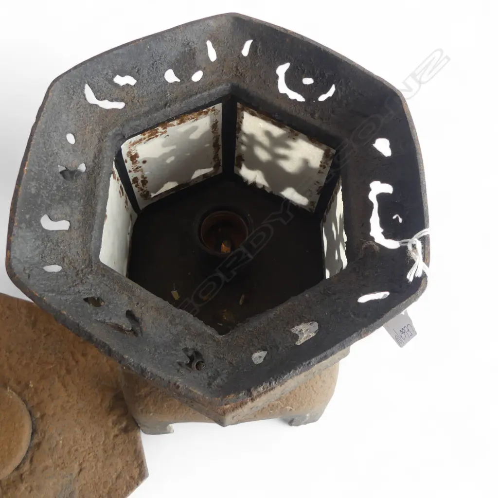 CAST IRON PAGODA LAMP H.370mm Image 1++