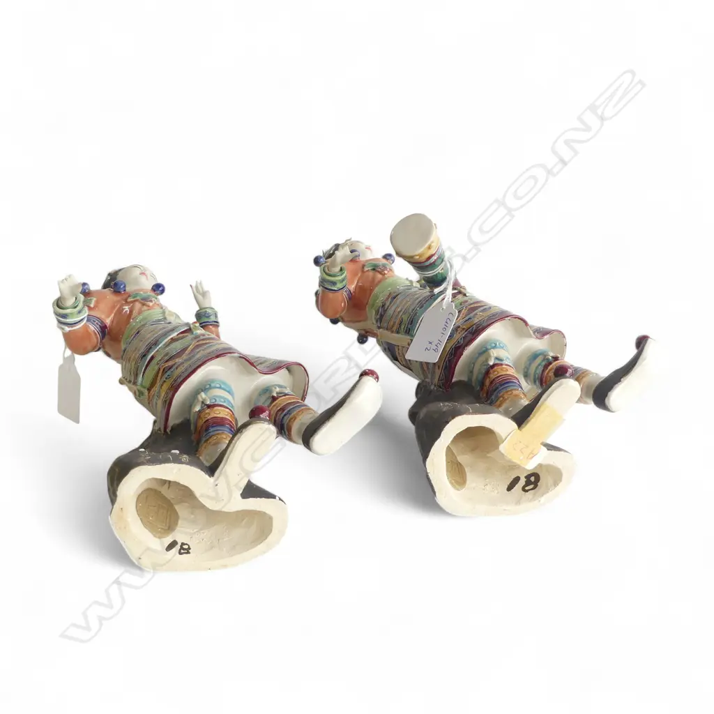 A PAIR OF CHINESE SHIWAN FEMALE FIGURINES ONE HOLDING A DRUM (BOTH MISSING FINGERS) 305mm (H) BOXED Image 1++