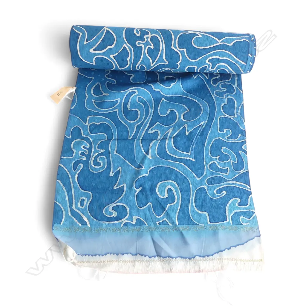  1980's NISHIJIN TEXTILE (Kyoto) JAPANESE ROLL OF PATTERNED SILK L.12m. W.360mm. New old stock blue & white pattern Image 1++