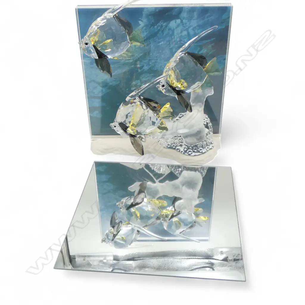 SWAROVSKI 'WONDERS OF THE SEA - COMMUNITY' 190x75x200mm, BOXED Image 1++