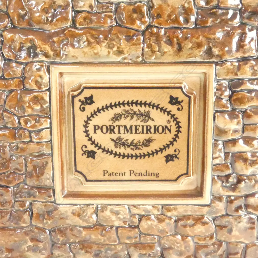 PORTMEIRION 'CLASSIC FIREPLACE' TEAPOT H.215mm Image 1++