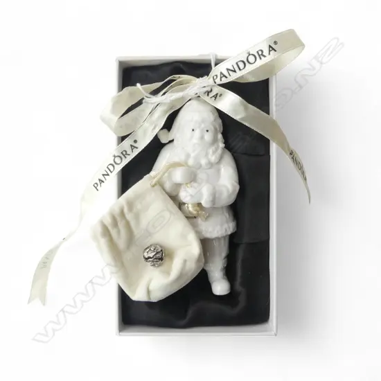 PANDORA CHRISTMAS STG SIL CHARM W. SANTA DECORATION IN BOX