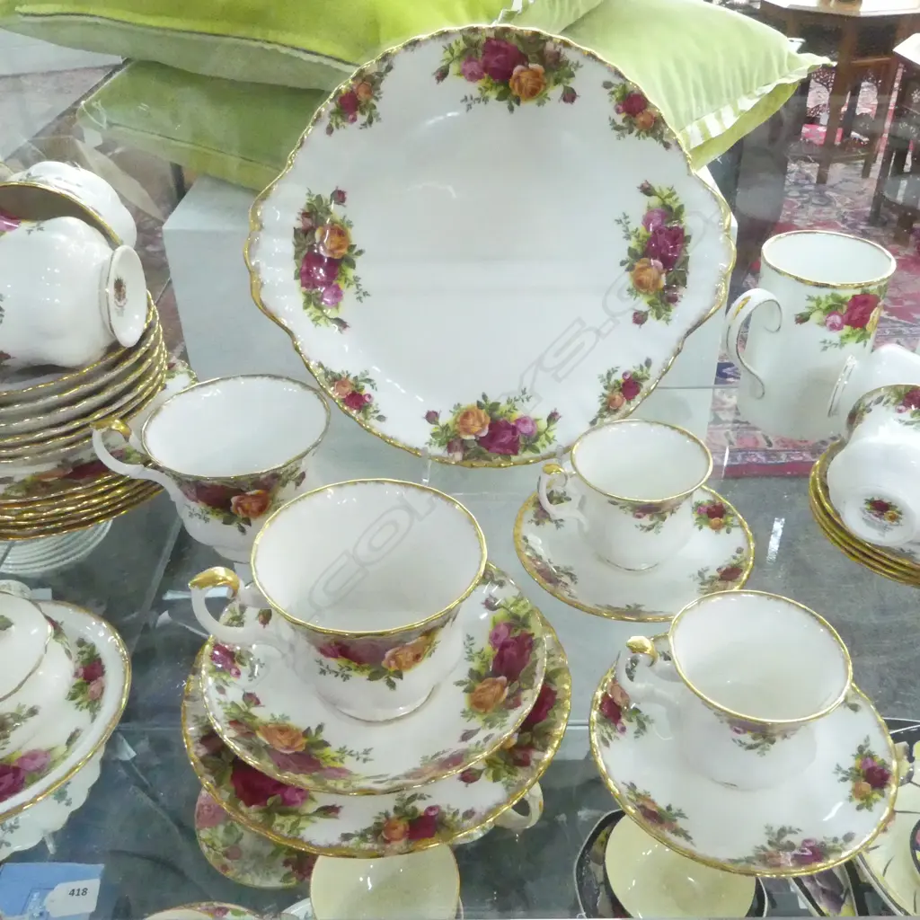 7 PLACE ROYAL DOULTON 'OLD COUNTRY ROSES' TEA SERVICE + PLATE CAKE etc Image 1++