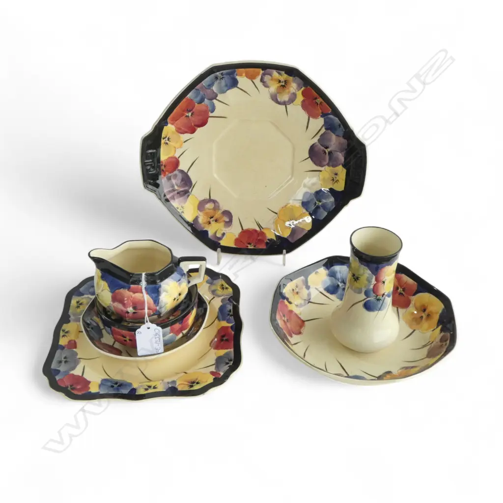 ROYAL DOULTON PANSIES ASST. CHINA: 6 various bowls & dishes + cream jug + vase Image 1++
