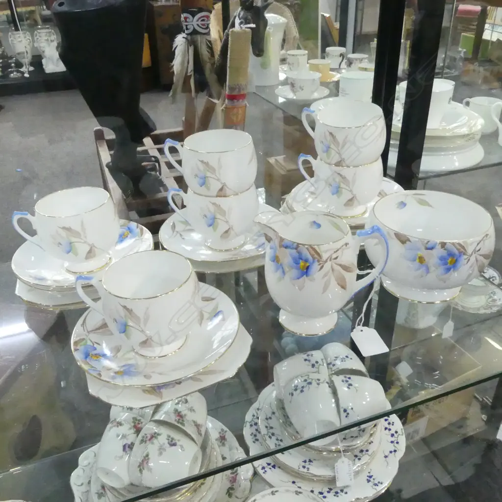 SHELLEY TEASET 6CSPS C/SUGAR BLUE FLOWER PAT Image 1++