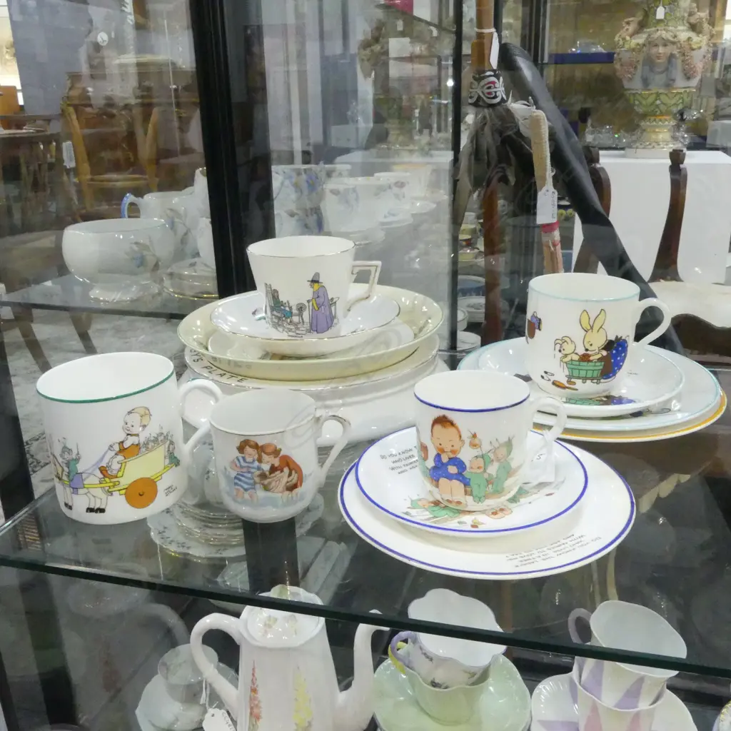 SMALL COLLECTION SHELLEY CHINA LUCY ATWELL CHILDREN  PLATES CSS ETC Image 1++