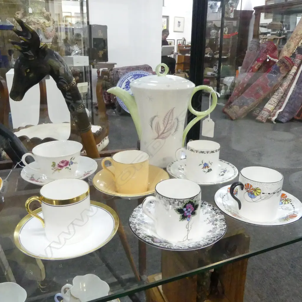 SHELLEY DECO CHINA COFFEE POT & 6 SHELLEY MISS MATCHED COFFEE CANS Image 1++