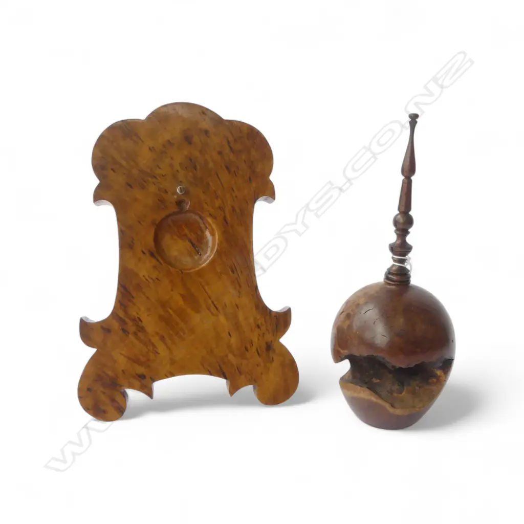 VINTAGE MOTTLED TOTARA POCKET WATCH STAND H.200 JARRAH SCENT BOTTLE H.210mm Image 1++