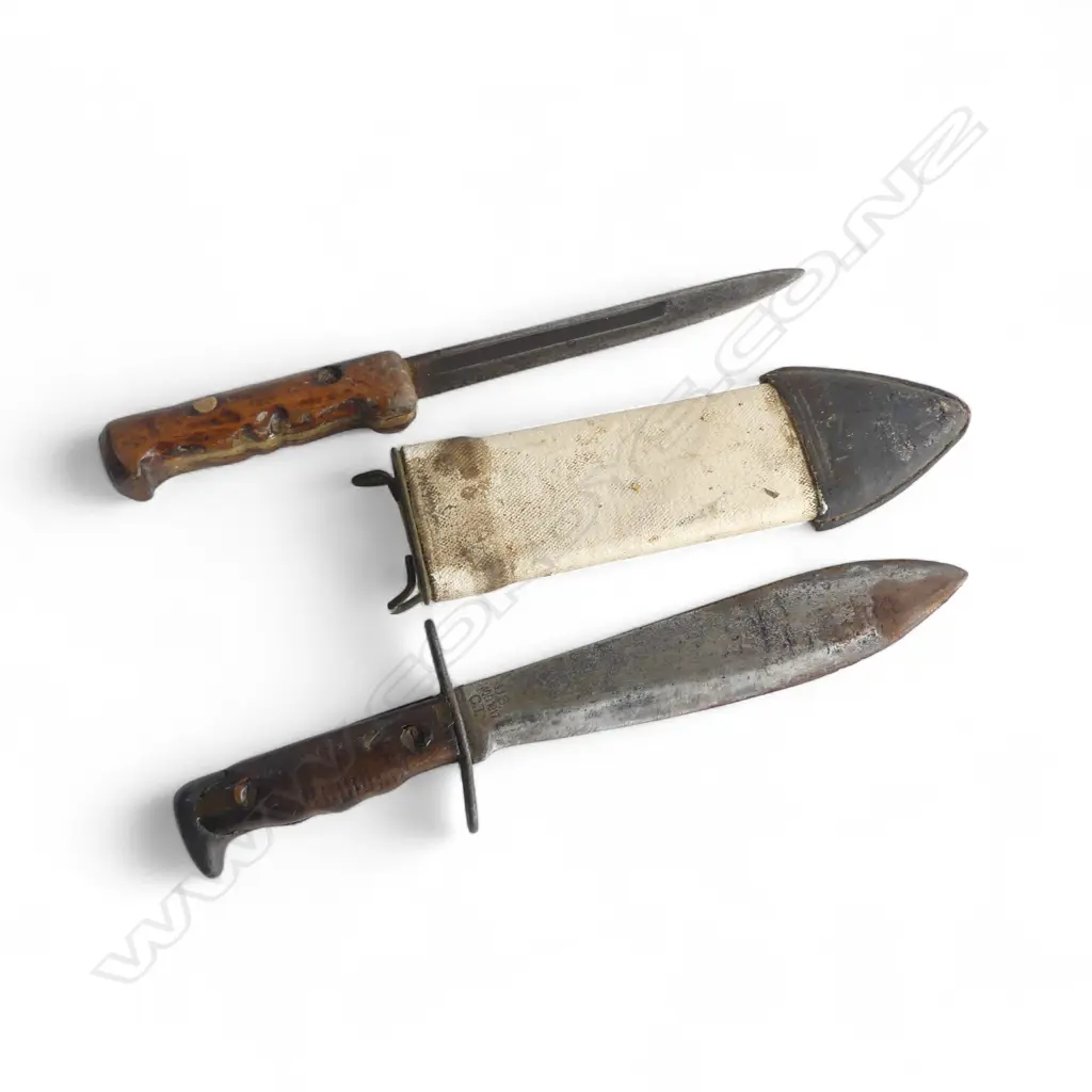 2 ANTIQUE WW1 BAYONETS L.405mm Image 1++