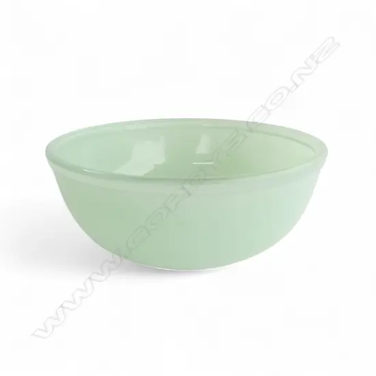 VINTAGE PALE GREEN PYREX BOWL, Dia.260mm