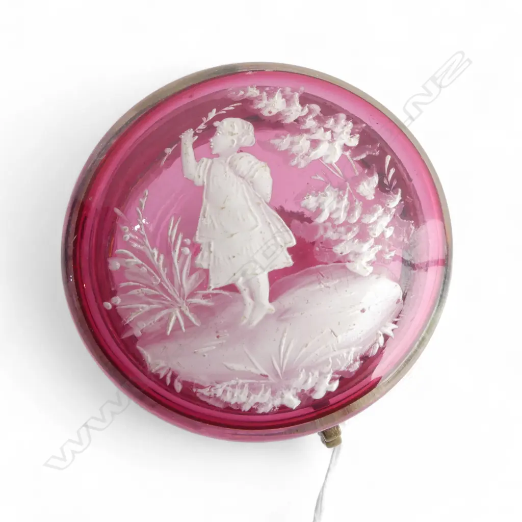 VICTORIAN MARY GREGORY round JEWEL BOX  H.70mm. Image 1++