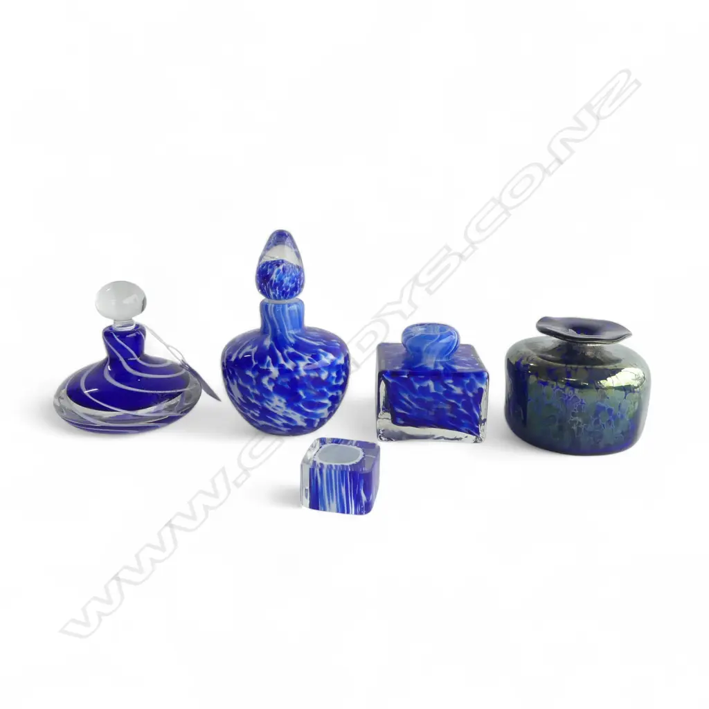 4 BLUE MOTTLED GLASS PERFUME BOTTLES 2 with NO LIDS + CUBE Image 1++