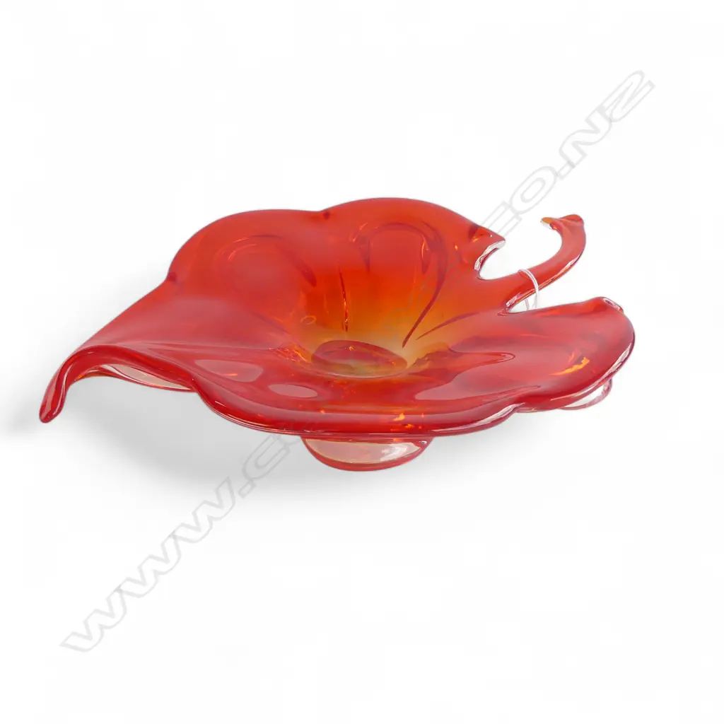 BELGIAN BRAINE LE COMTE RED ART GLASS LEAF SHAPE BOWL 385x270mm Image 1++